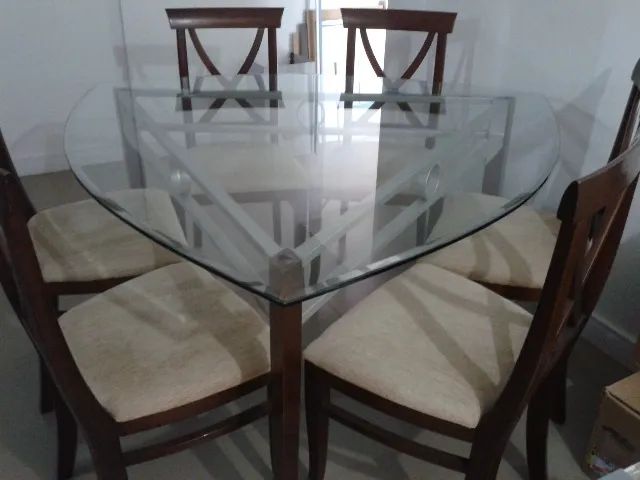 MESA DE JANTAR DE VIDRO COM 6 CADEIRAS - Foto 3