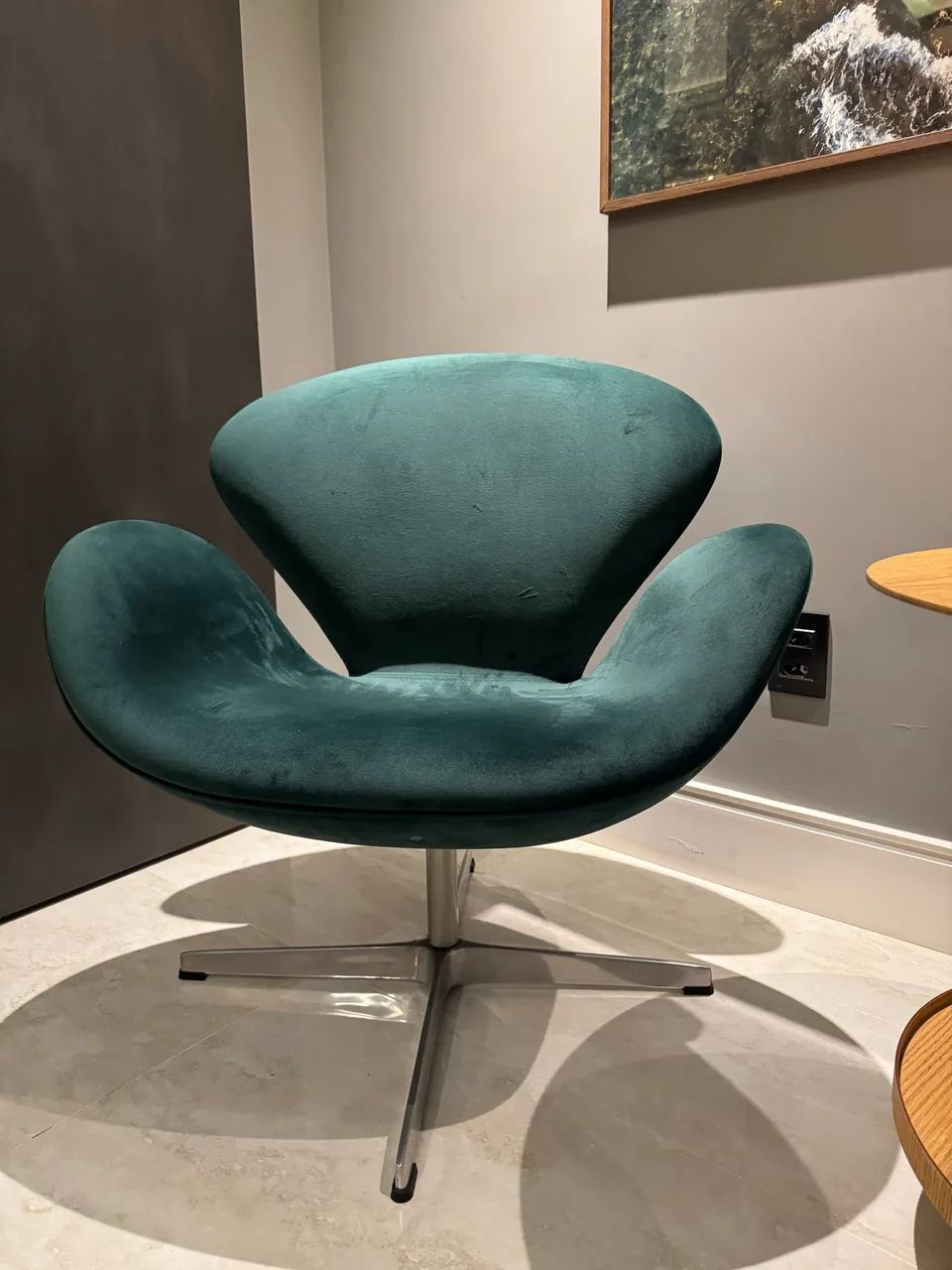 Par de Poltronas Swan Giratórias - Foto 5