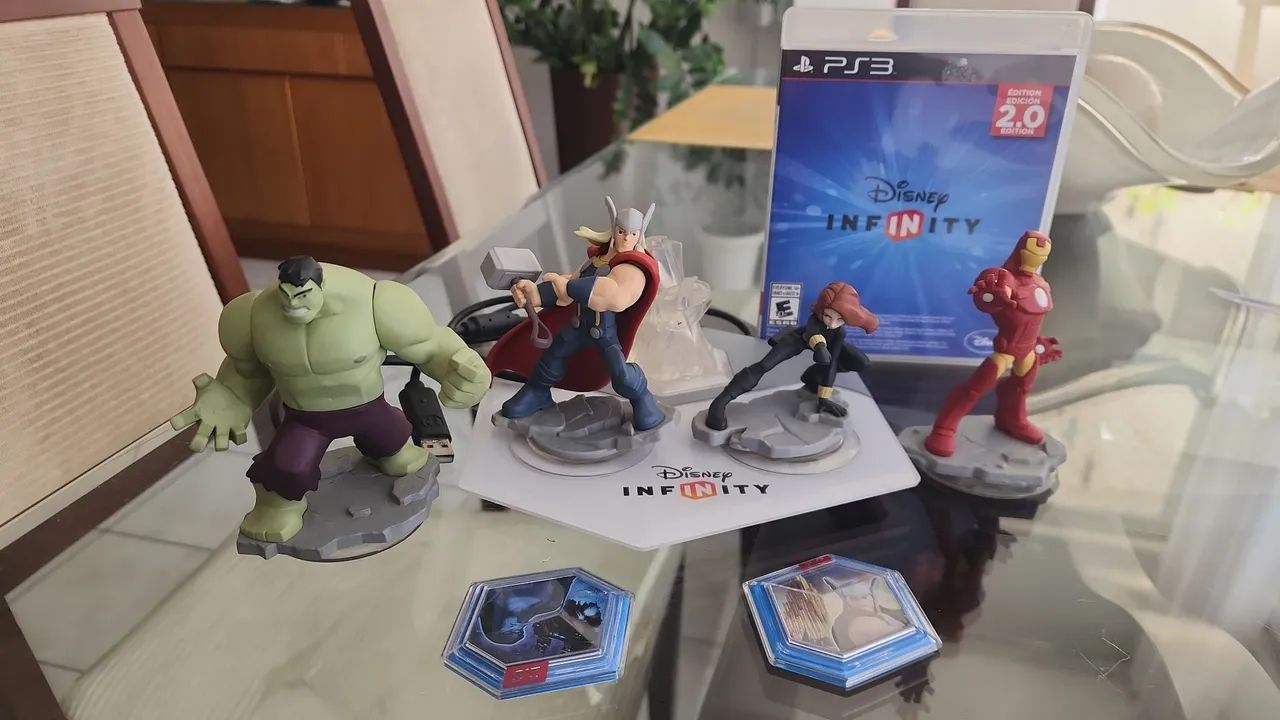 Disney infinity 2.0 starter pack + Hulk 