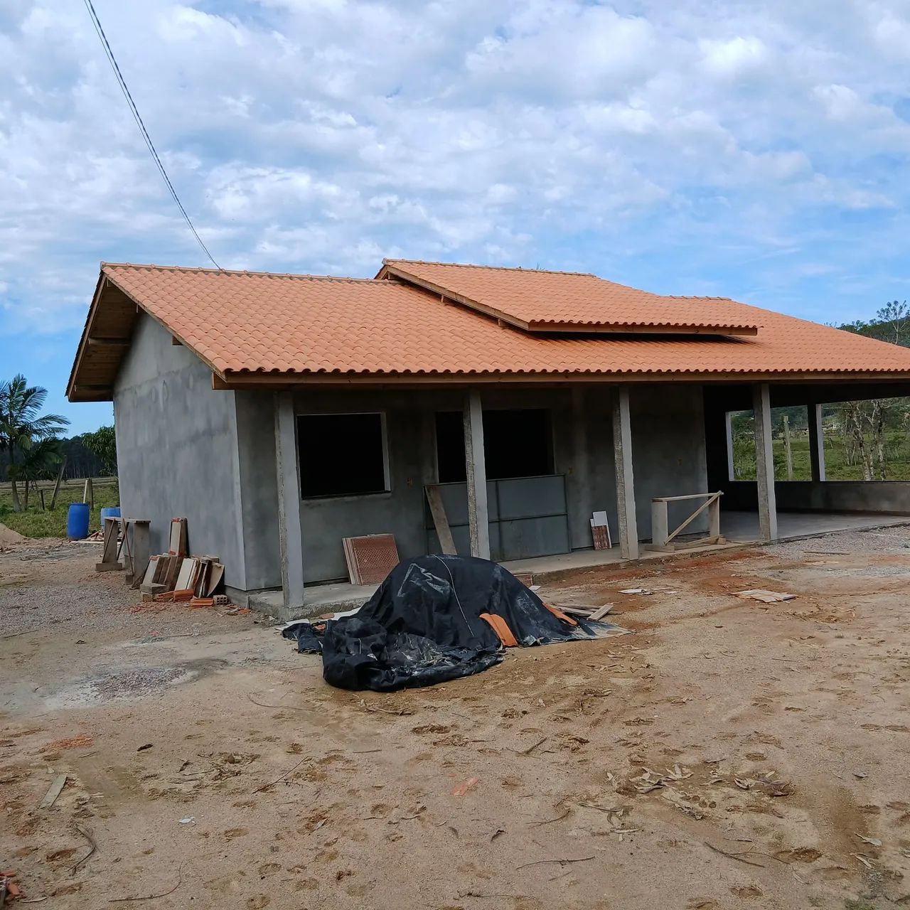 Vendo casa de alvenaria ainda não concluída, terreno 1000m2