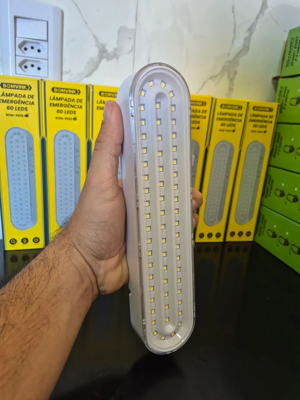 LUMINÁRIA DE EMERGÊNCIA 60 LEDS - Foto 4