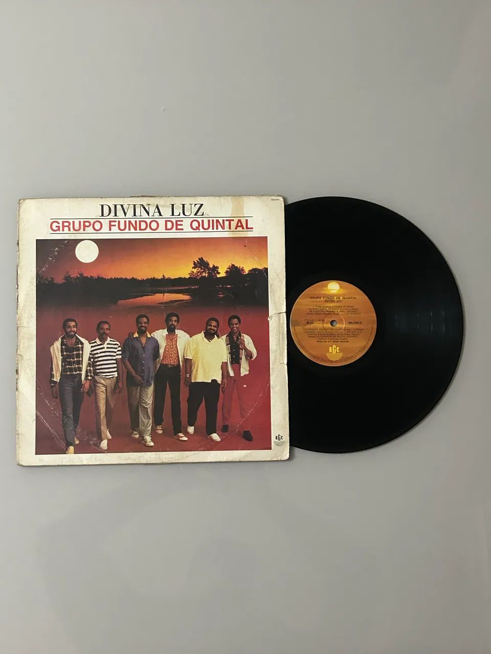 Grupo Fundo de Quintal Disco de Vinil Divina Luz