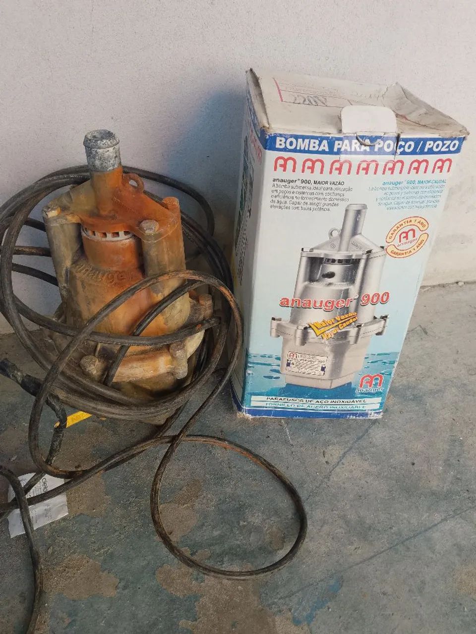 Bomba de poço em bom estado
