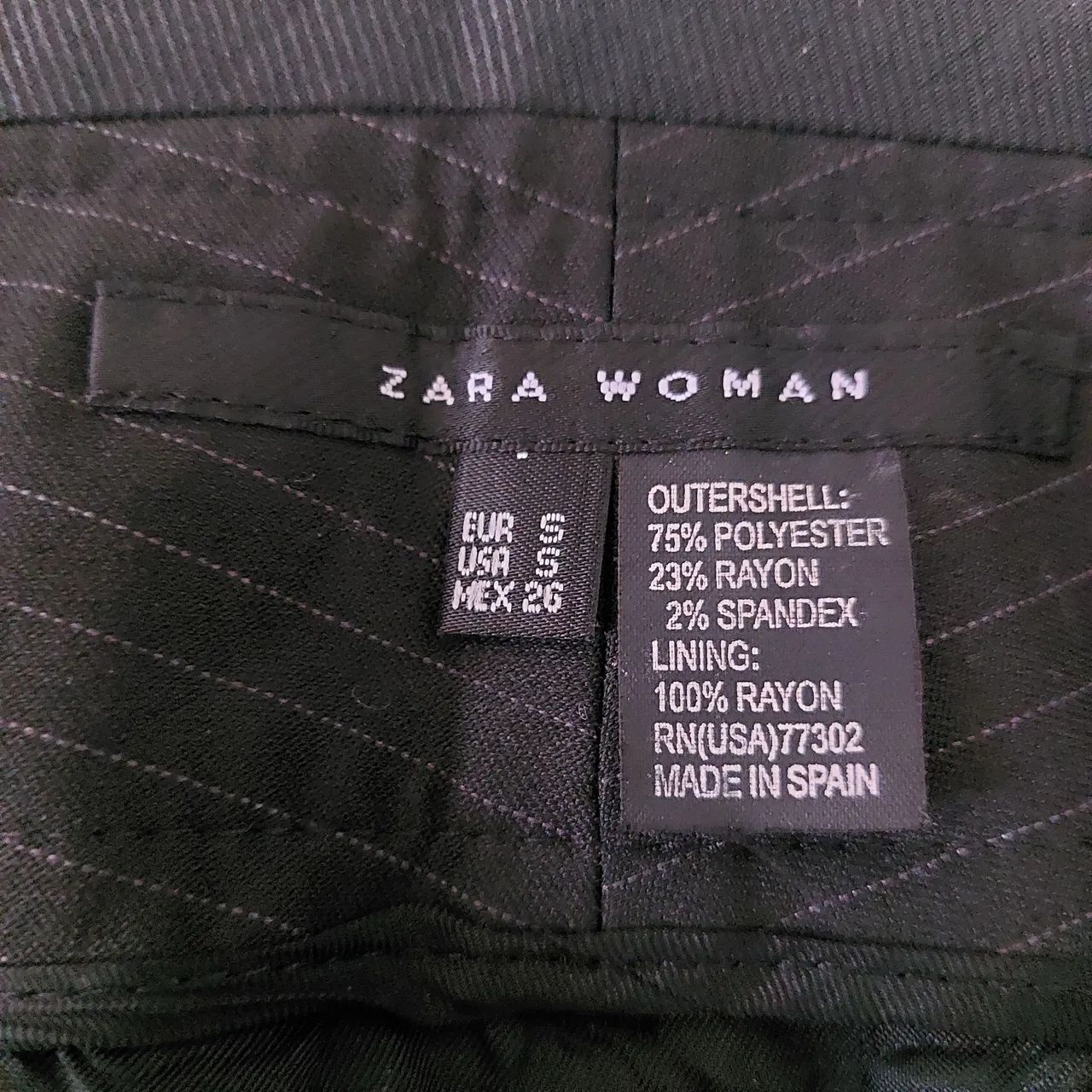 saia lápis zara risca de giz preta - Foto 4