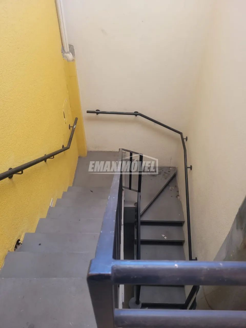 Salão comercial com 88 m² tendo 1 sala com 30 m² na Galeria Siriema - Foto 5