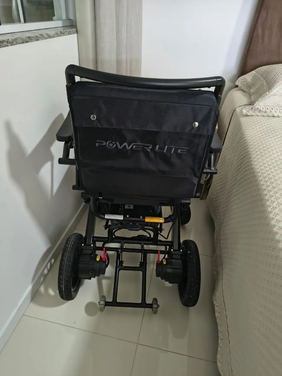 Cadeira de Roda Motorizada  - Foto 2
