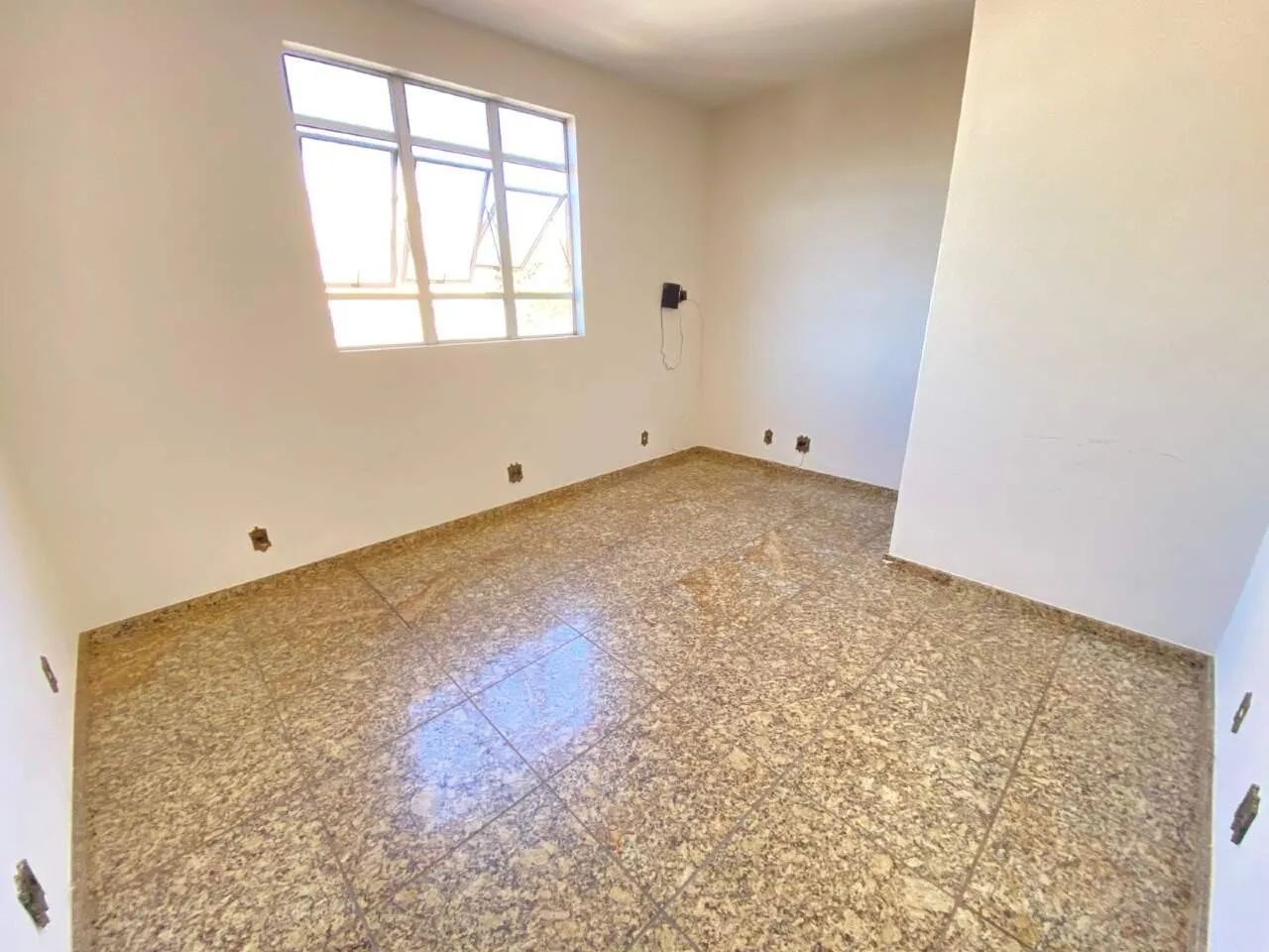 Sala comercial para alugar no Industrial - Foto 2