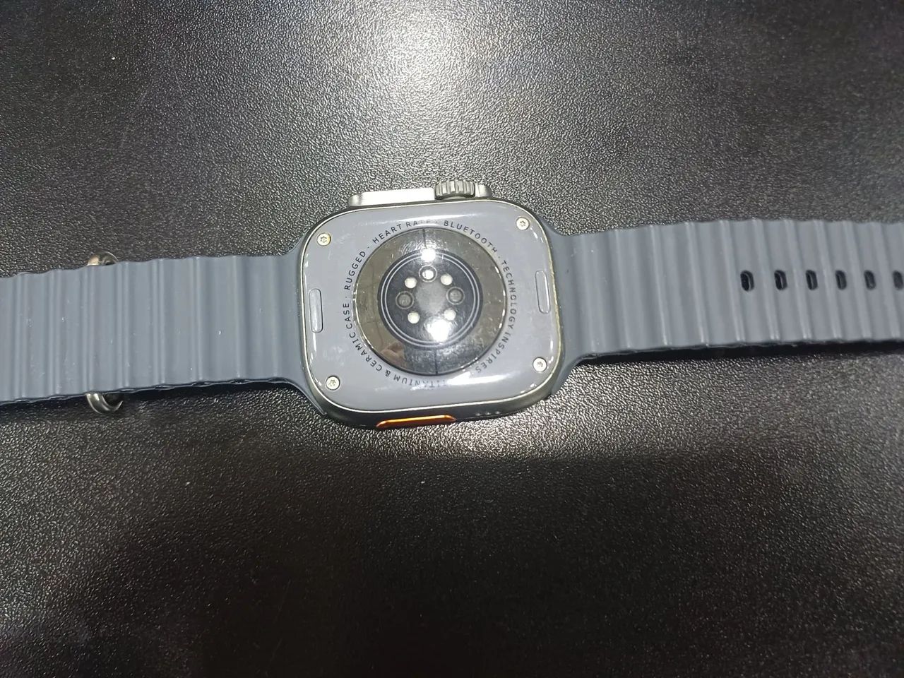 Smartwatch W69 com duas pulseiras - Foto 2