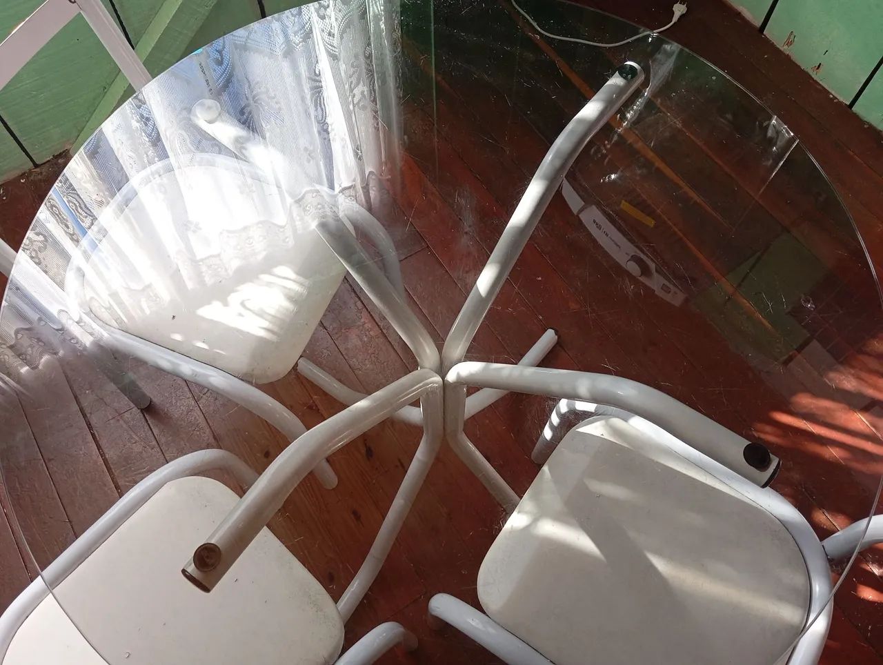 Mesa de vidro + Cadeiras - Foto 2