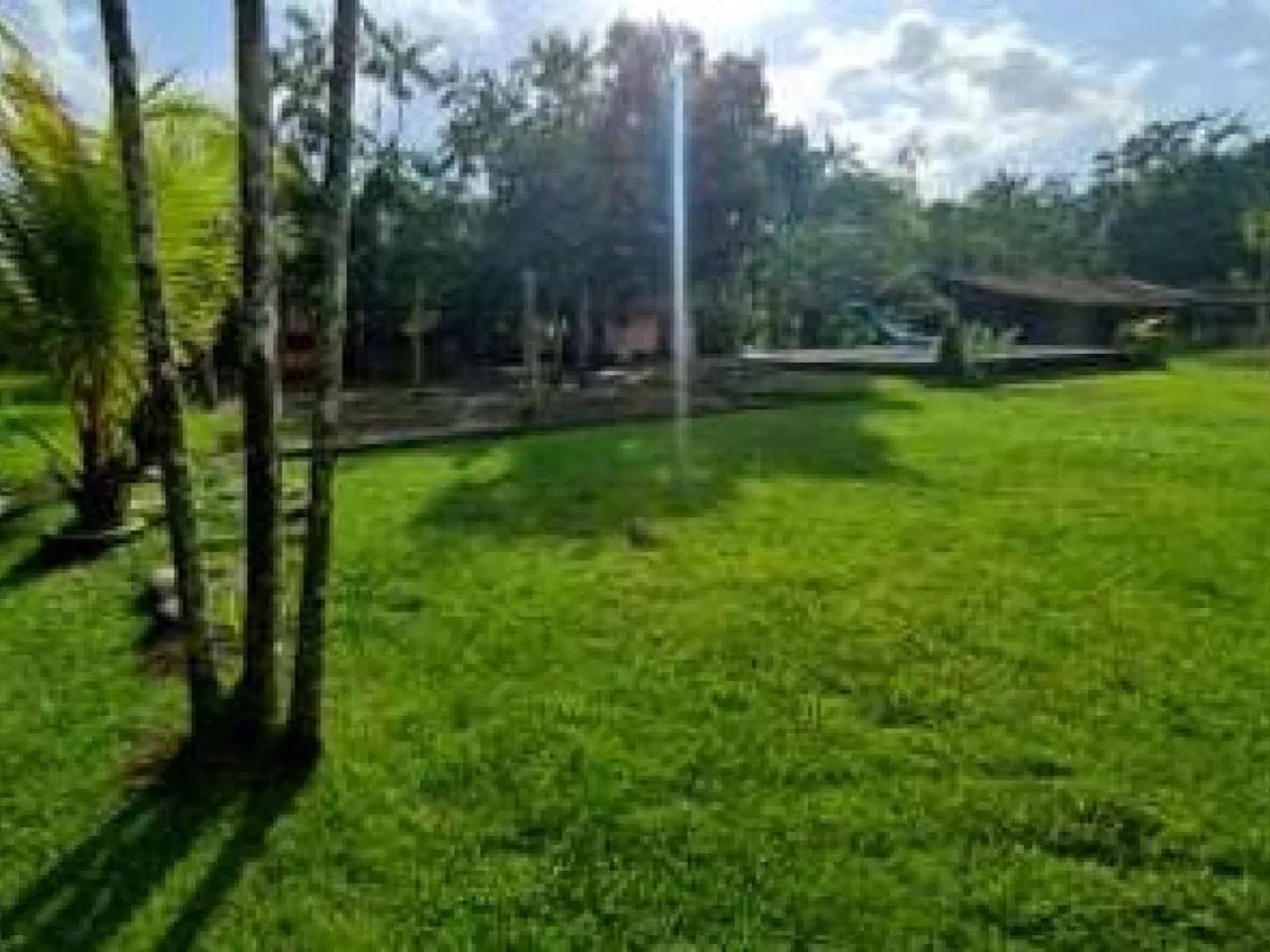 Área com 1,88 ha (com construções) - Centro - Marituba - PA