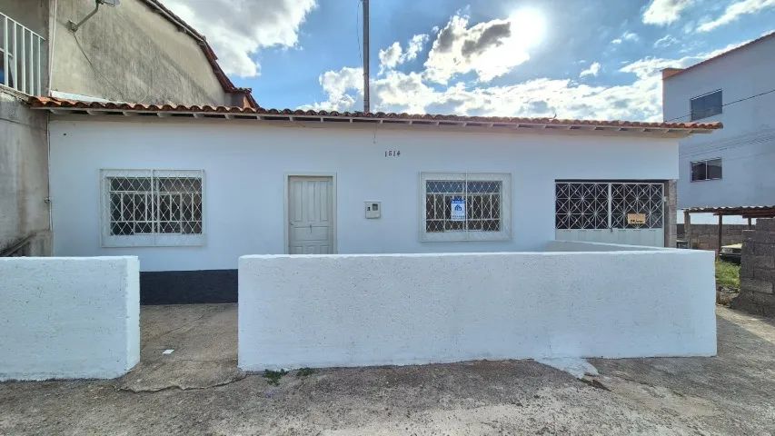 CASA EM DIAMANTINA 3 QUARTOS 
