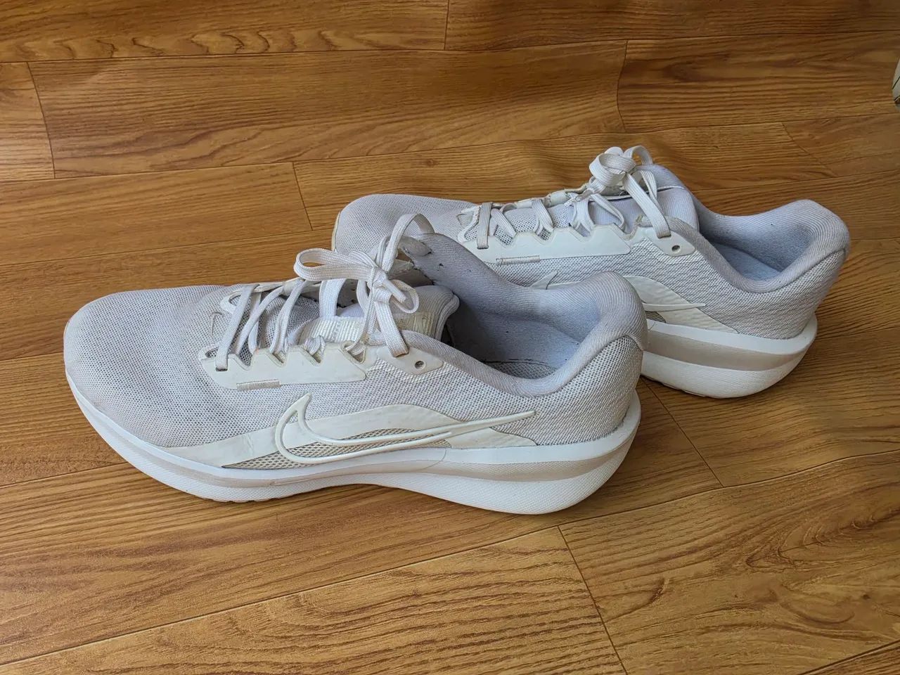 Tênis Nike Branco - Foto 2