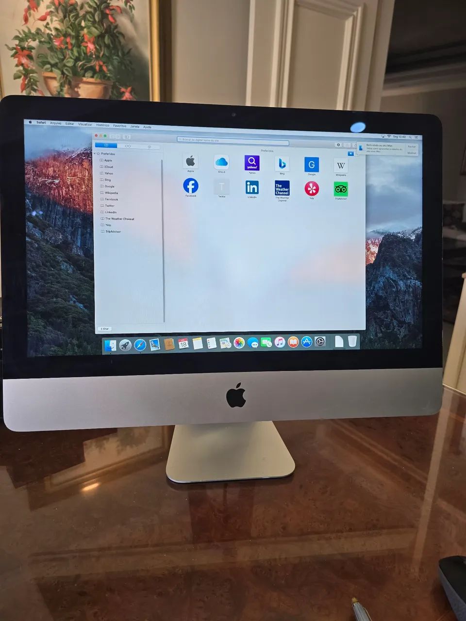 iMac 21,5