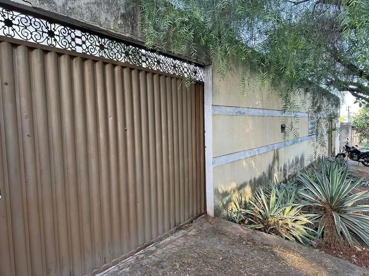 0 - Casa 3 quartos, sendo 1 suíte