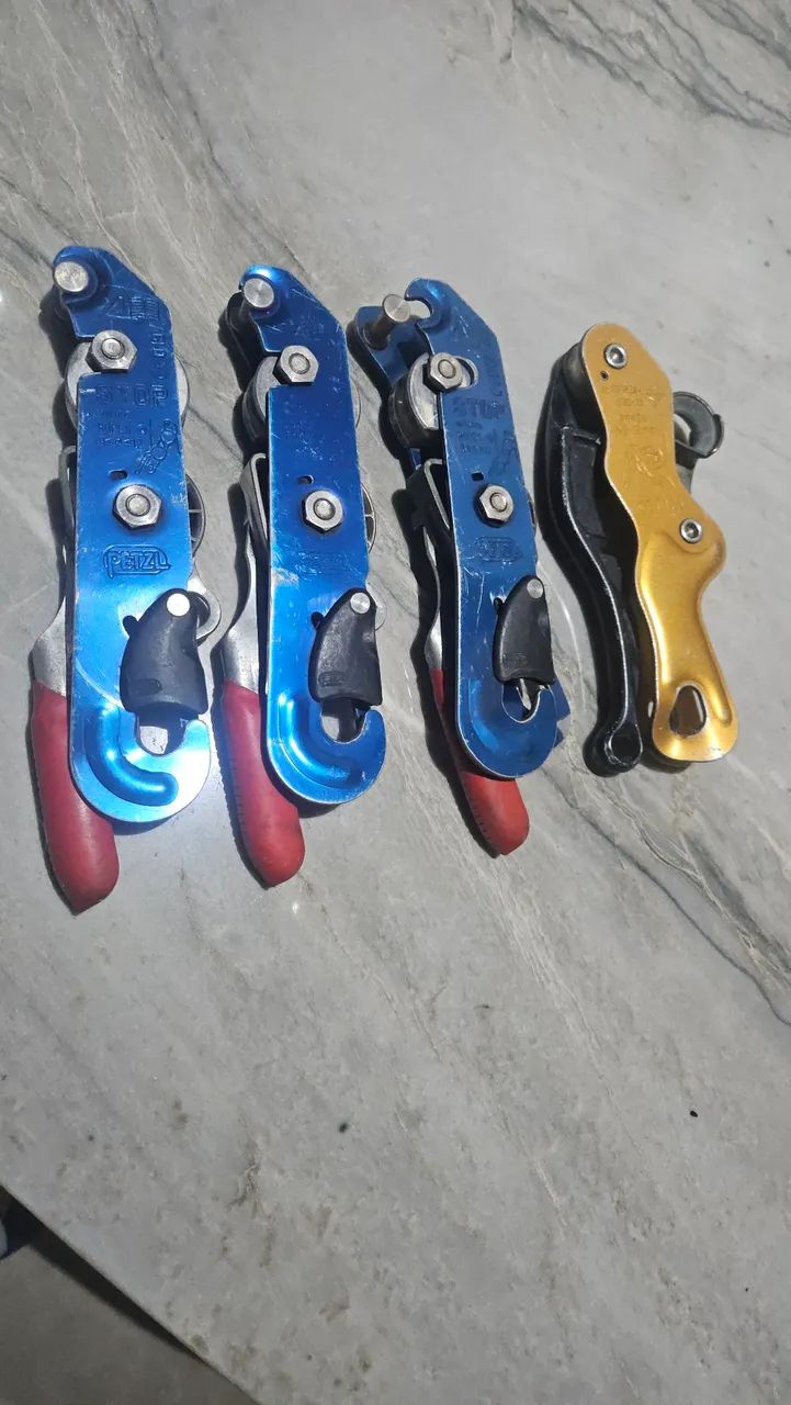 Equipamentos  autoblocantes para rapel - Foto 4
