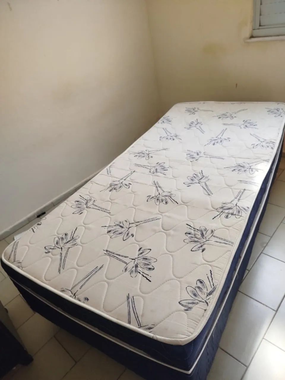 Cama de solteiro 