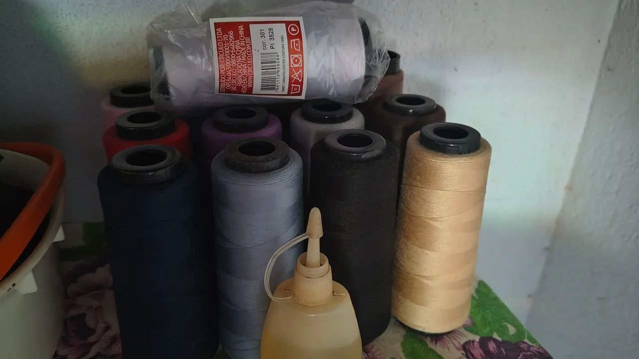 Máquina de costura  - Foto 3