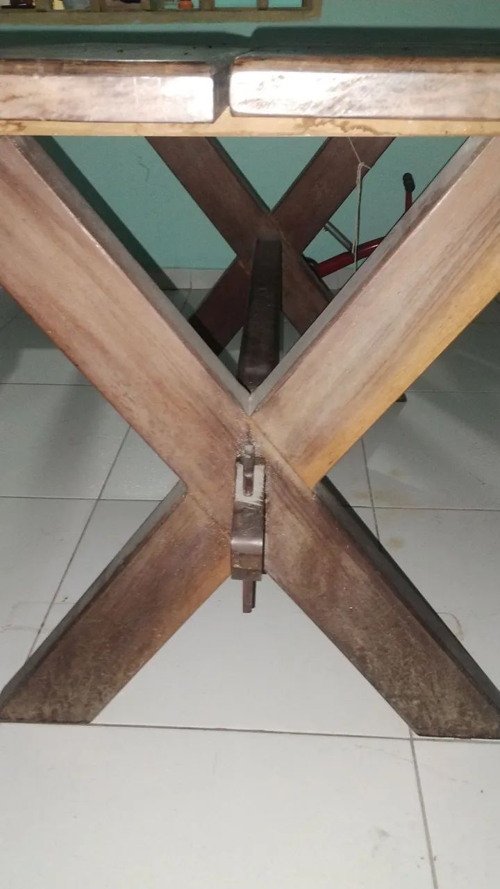 Mesa de madeira maciça  - Foto 3