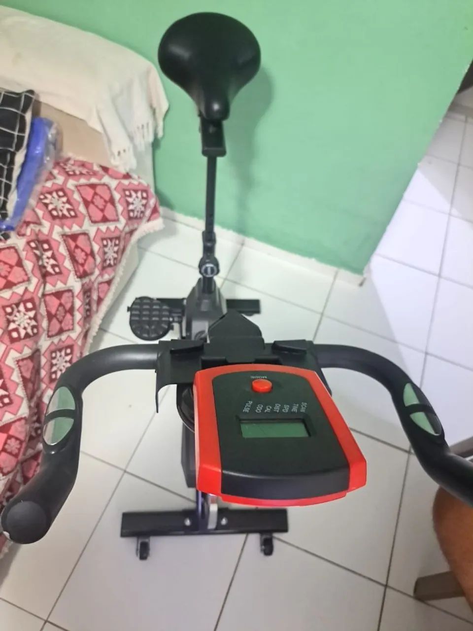 BICICLETA ERGOMETRICA - NOVÍSSIMA! - Foto 2