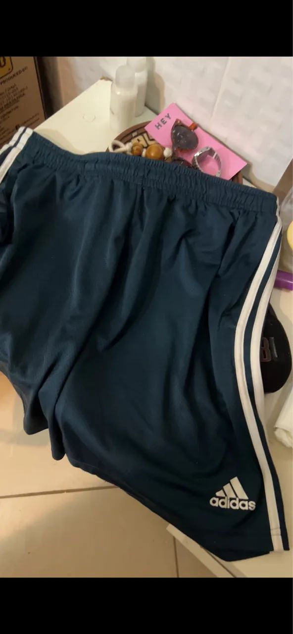 Bermuda adidas tamanho G