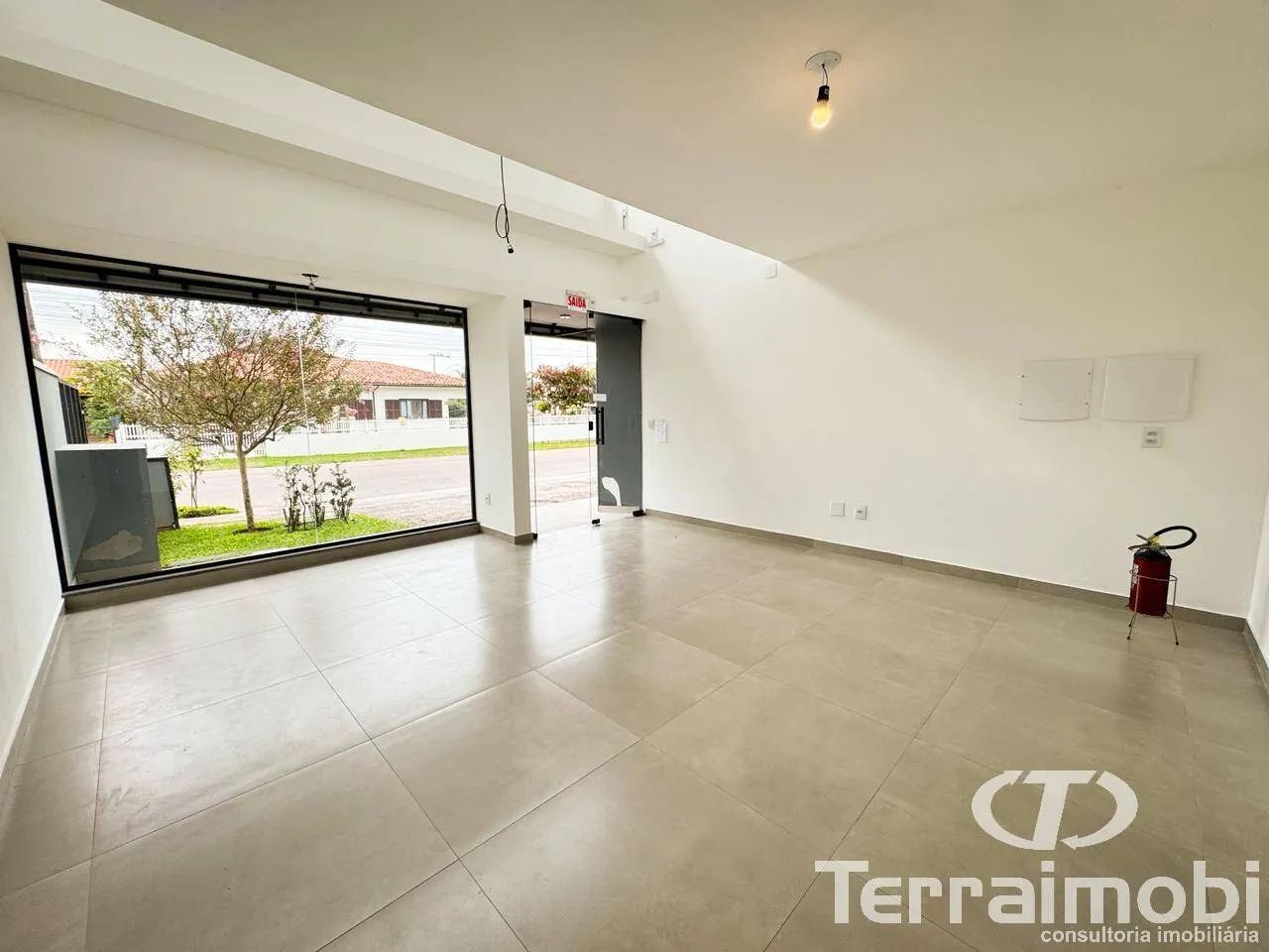 Sala comercial com 68m² para locação anual no Centro de Garopaba/ SC. - Foto 5