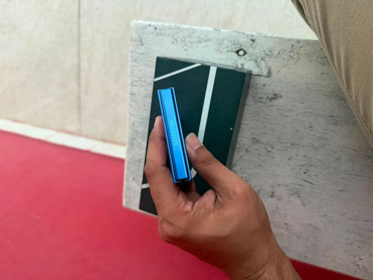 Z Flip 7 (Na garantia, 3 meses de uso) - Foto 5