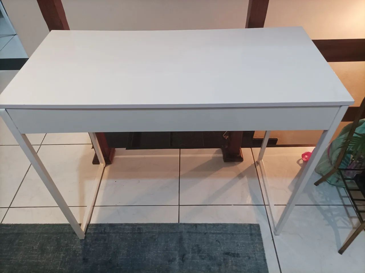 Mesa de escritório branca
