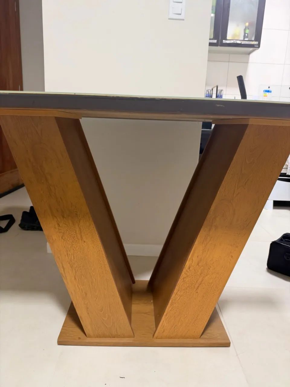 Mesa de jantar em ótimo estado.  - Foto 3