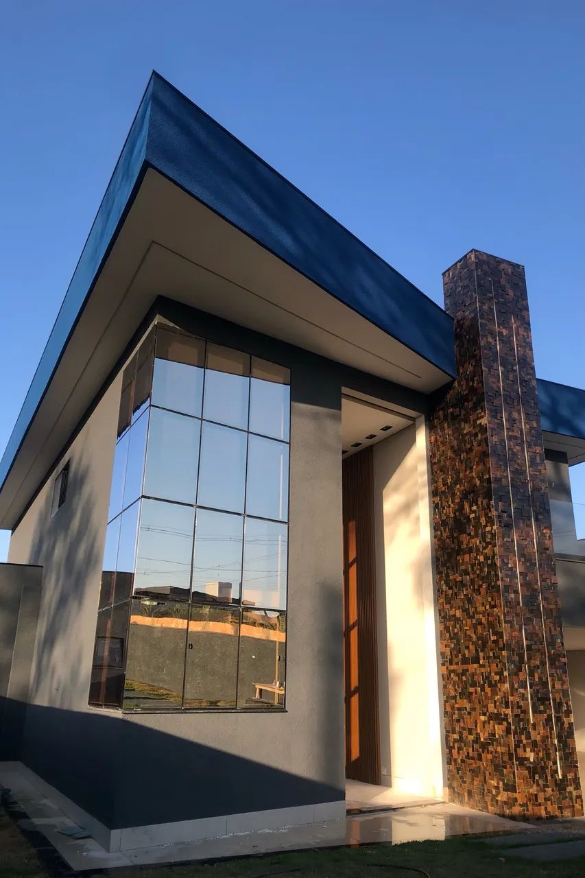 Portas e janelas em esquadrias de alumínio e vidros temperados  - Foto 2