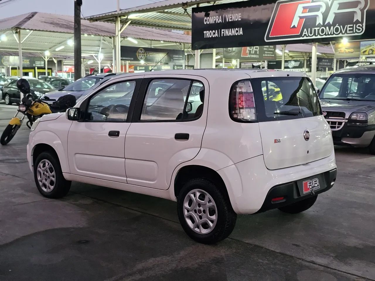 Fiat Uno Evolution 1.4 Fire Flex 8V 5P 2015 - Foto 4