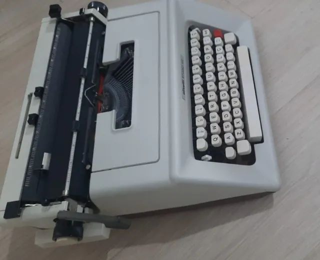 Máquina de Escrever - Foto 3