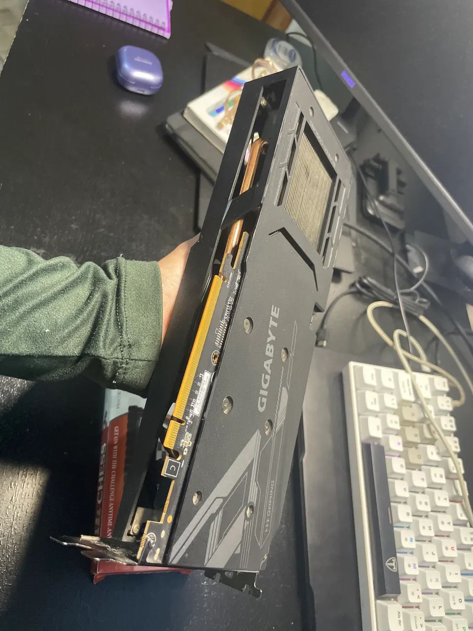 Placa de vídeo AMD - RX 6500 XT - Gigabyte - Foto 5