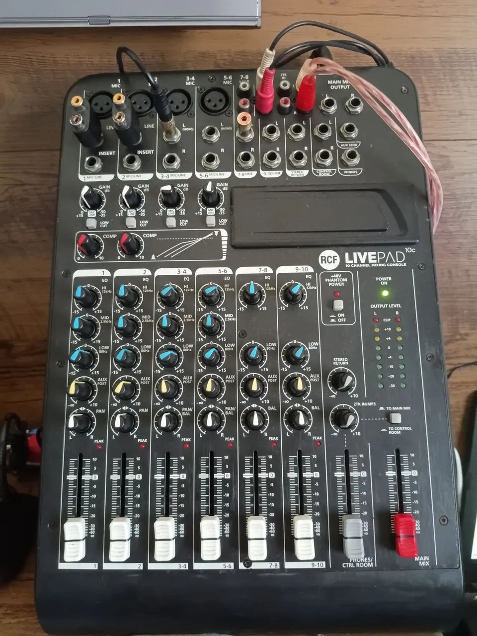Mesa Rcf áudio 6 canais