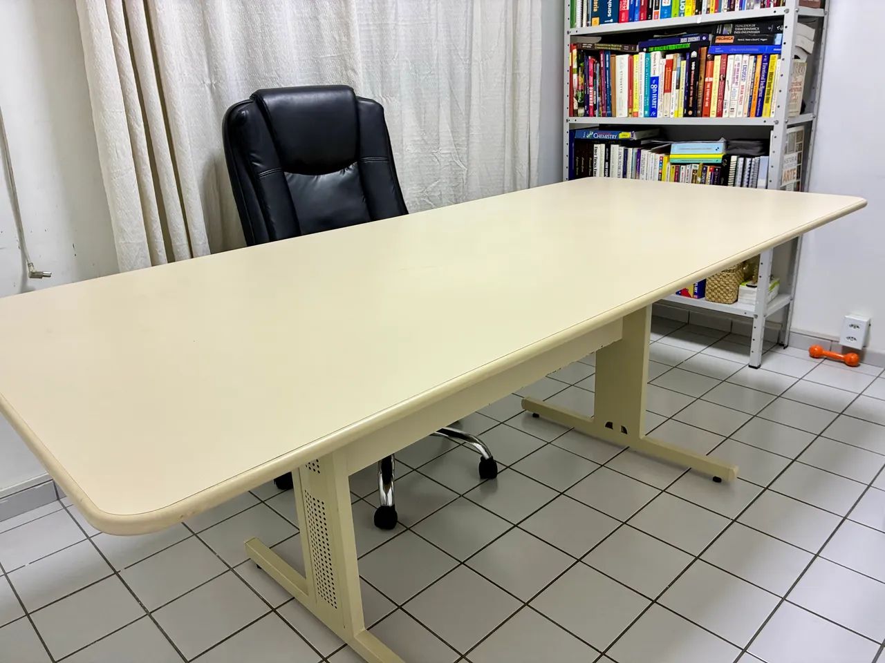 Mesa de Reunião / Escritório - Excelente Estado - Foto 5