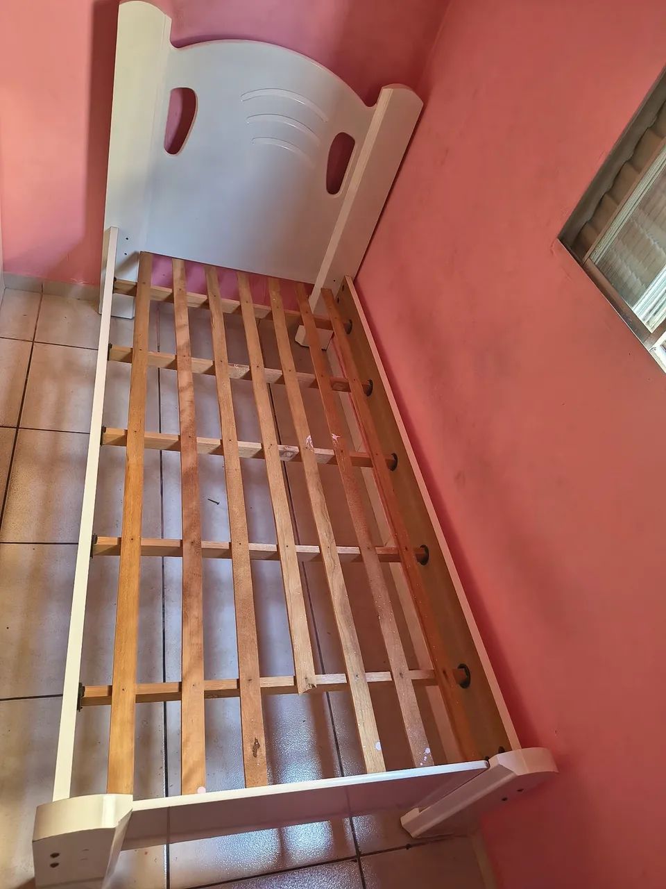 Vendo cama de solteiro  - Foto 2