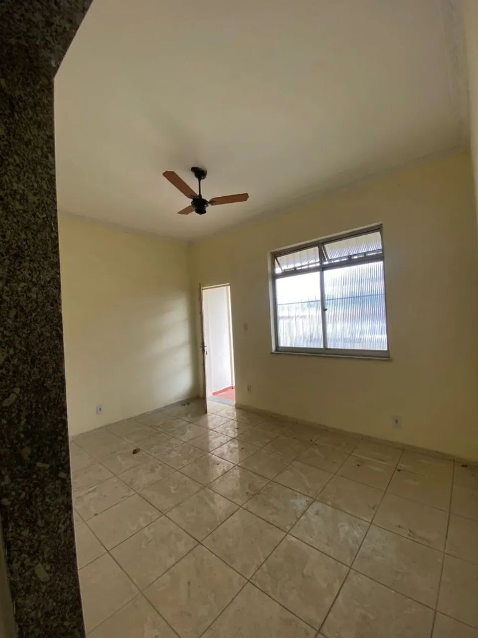 Alugo casa com 2 quartos em Ricardo de Albuquerque