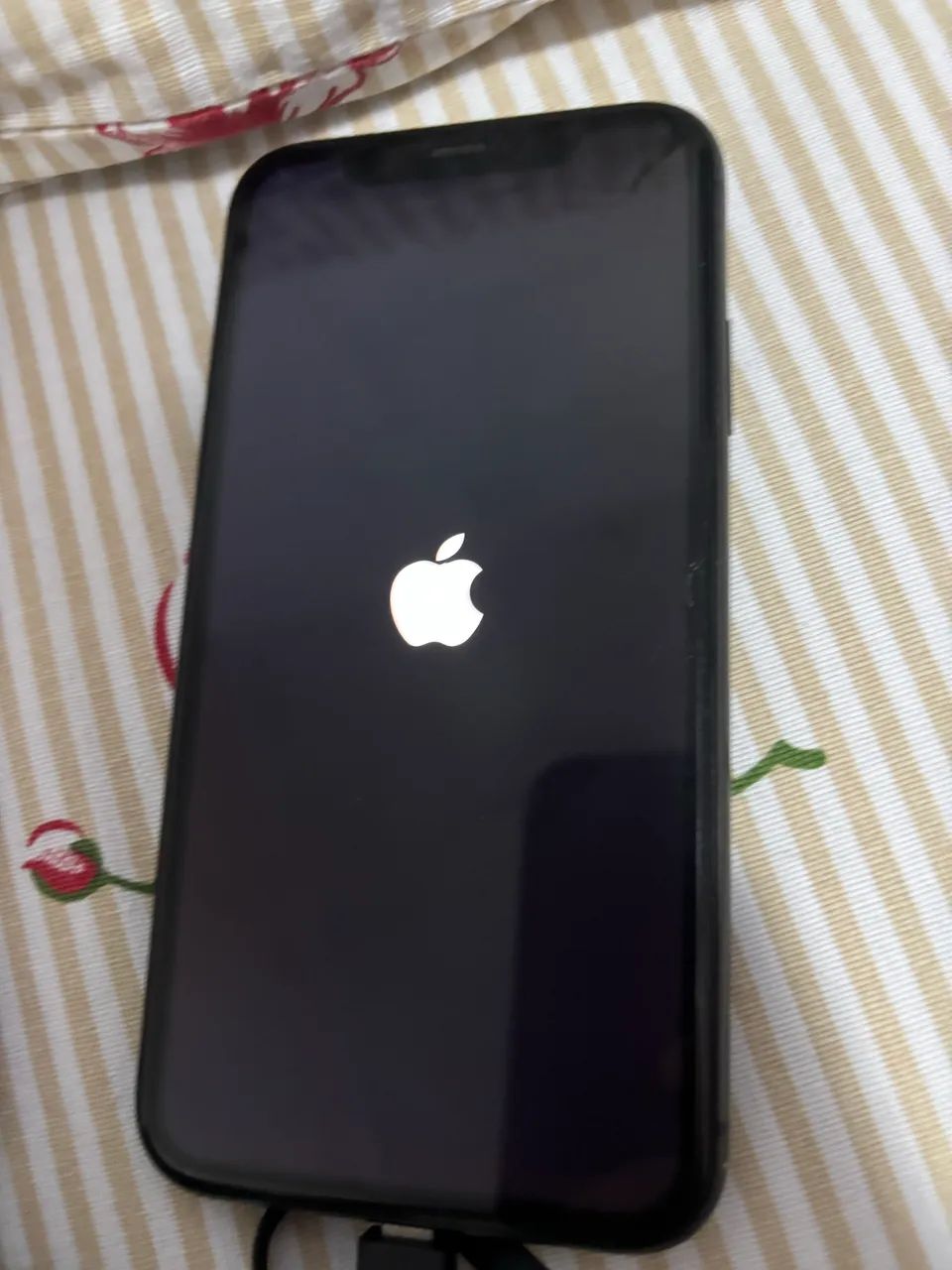 Vendo iPhone 11 64 gb - Foto 2