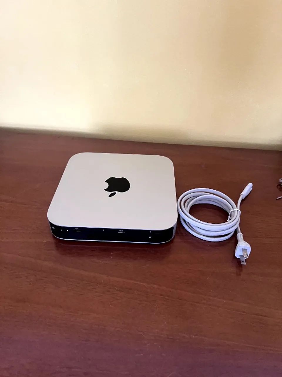 Apple Mac Mini M2 2024 - 8GB de RAM - 256GB - Computadores e