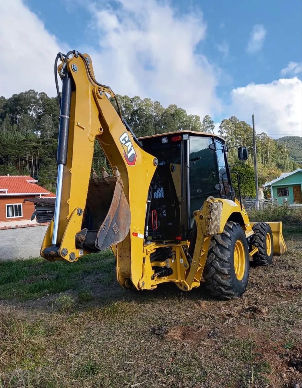 Retroescavadeira Caterpillar 416 22/22 - Entrada de 10% - Foto 4