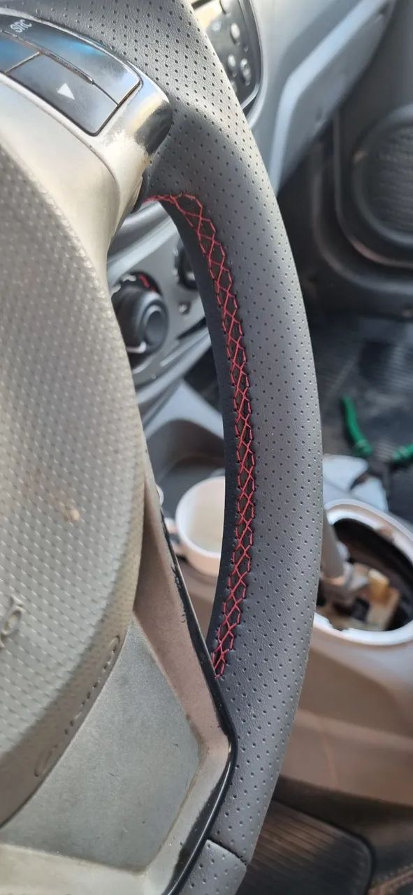 Reforma de Teto, Portas, Assoalho e Bancos de Carro - Foto 2