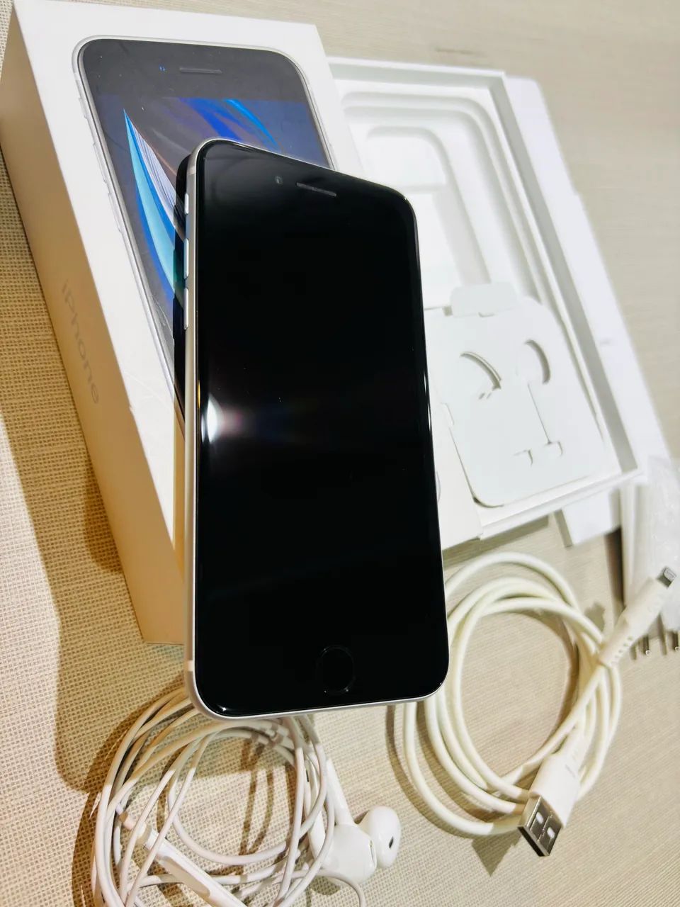 IPHONE SE EM ÓTIMO ESTADO - Bateria 100% Trocada em 2026 - Foto 2