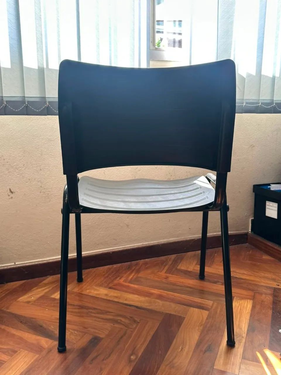 CADEIRAS PLÁSTICA REFORÇADO - Foto 2