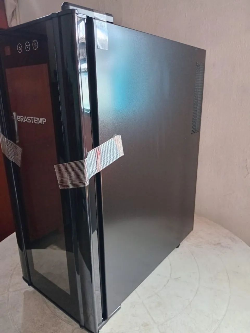 Adega climatizada nova na caixa nunca usada  - Foto 3