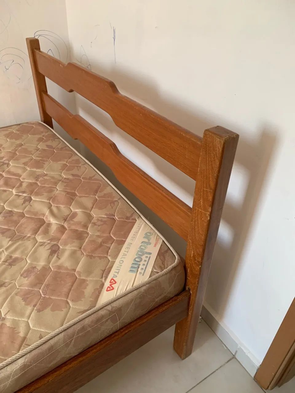 Cama Casal de Madeira - Foto 4