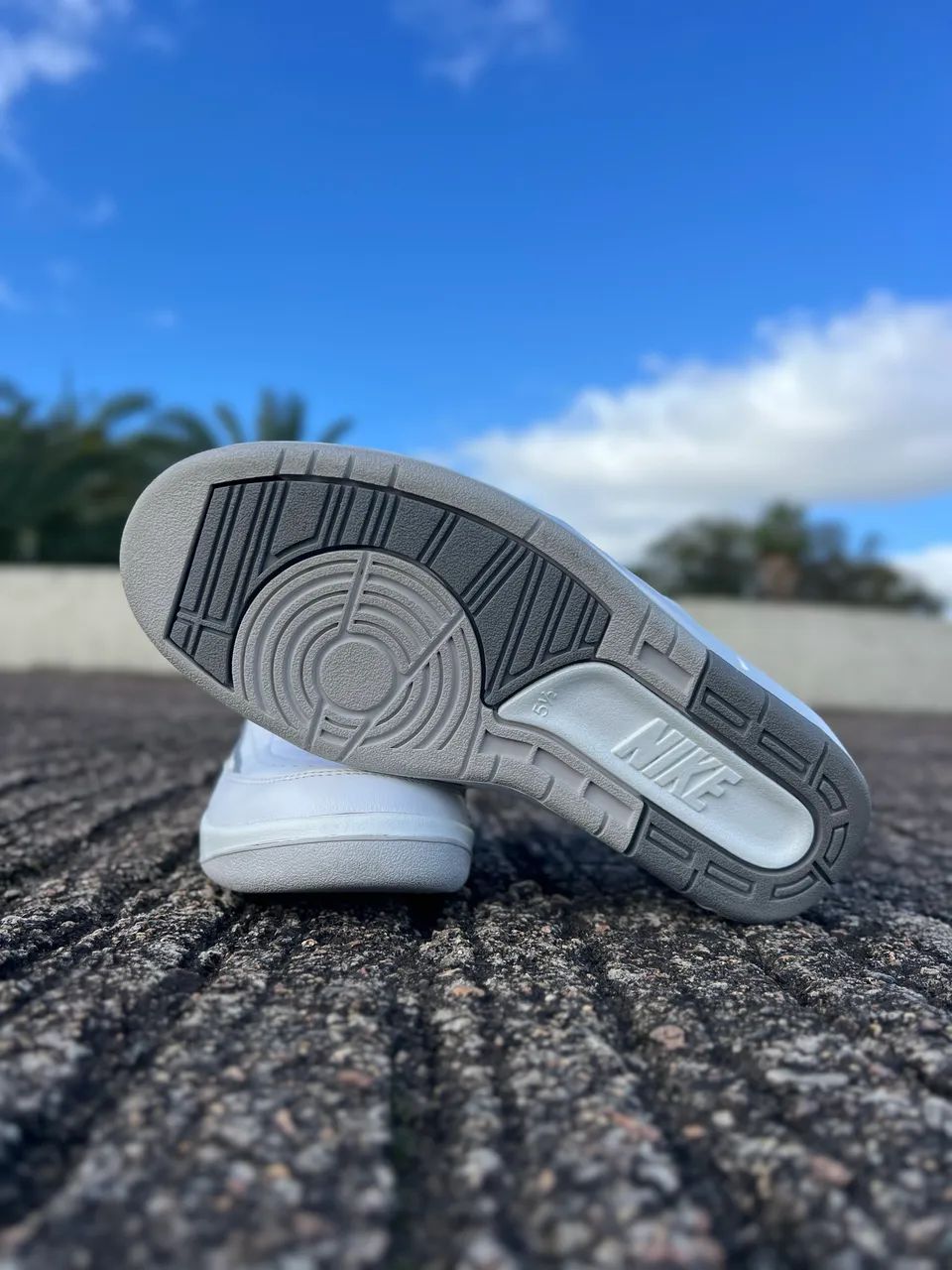 Air Jordan 2 - White and Cement Grey - 36,5 BR - Foto 5