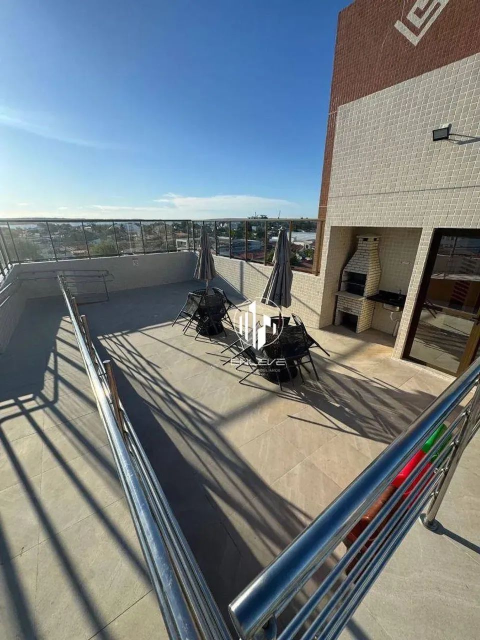 Apartamento Térreo com 2 Quartos + Área Externa Privativa, à 100m do Mar - Foto 3