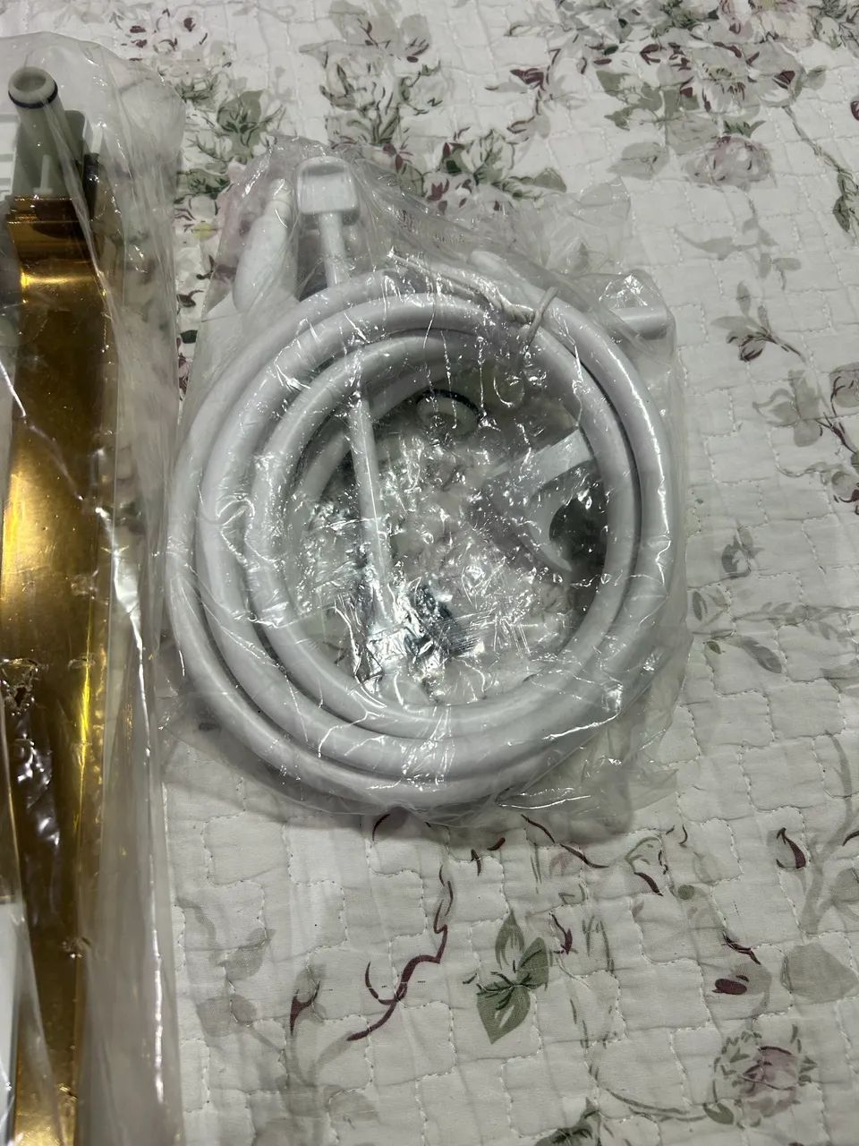 Shower417147355231703041
