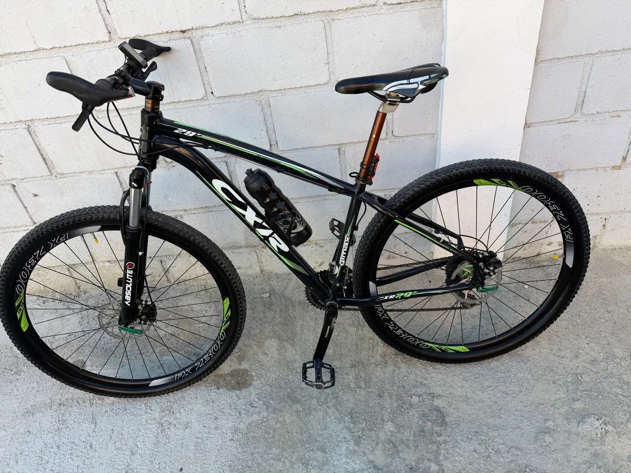 Vendo 2 bicicletas aro 29 super conservadas - Foto 5