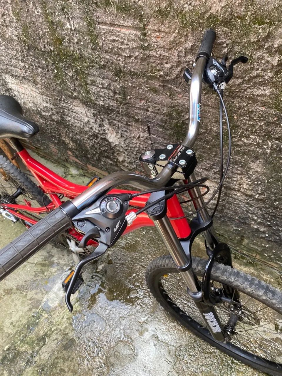 Bicicleta full suspensão com freios a disco - Foto 4