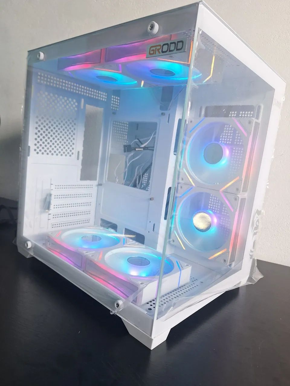 Gabinete Grood + 6 Fans ARGB + Controladora ARGB<br>